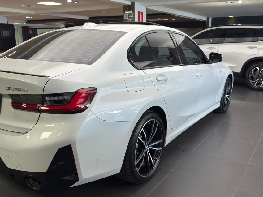 bmw 330e 2.0 16v turbo hibrido m sport automatico 4p 20243 bmw 330e 2.0 16v turbo hibrido m sport automatico 4p 20243