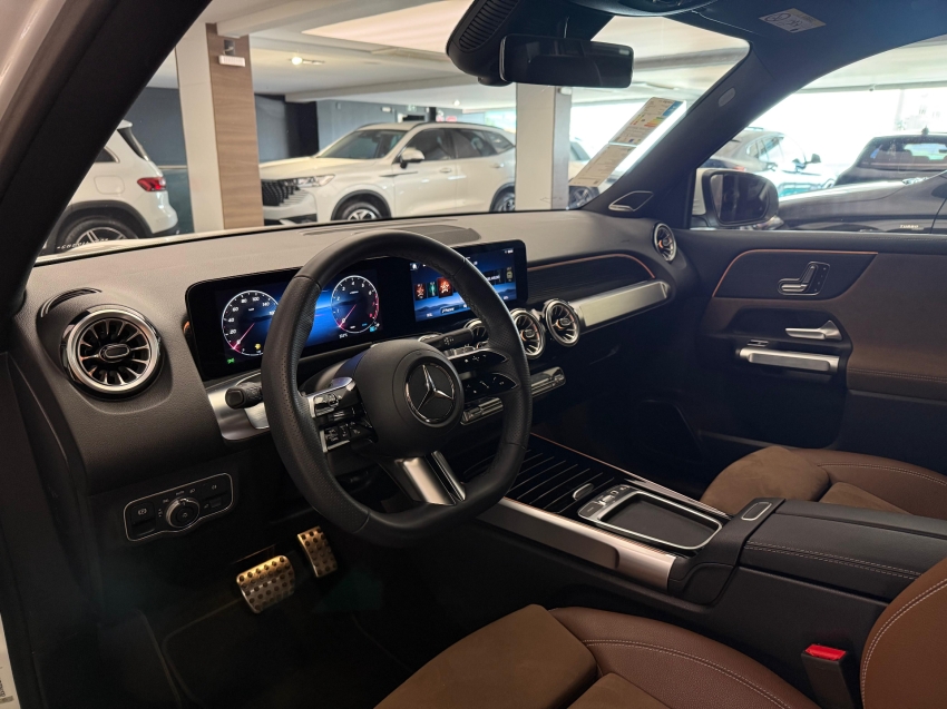 mercedes-benz glb 220 2.0 mhev amg line 4matic 8g-dct hibrido 4p automatico 20256