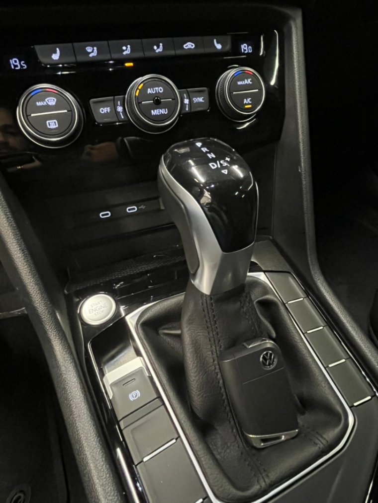 volkswagen taos 1.4 250 tsi total flex highline automatico 4p 202213