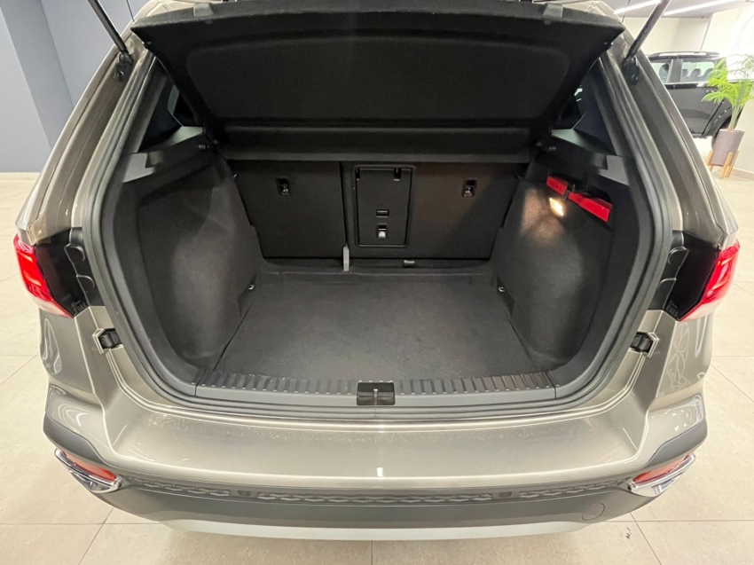 volkswagen taos 1.4 250 tsi total flex highline automatico 4p 202210