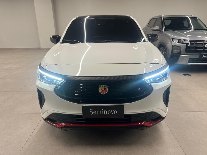 fiat fastback 1.3 turbo 270 flex abarth at6 4p automatico 20251