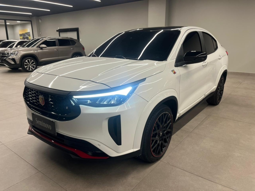 fiat fastback 1.3 turbo 270 flex abarth at6 4p automatico 2025