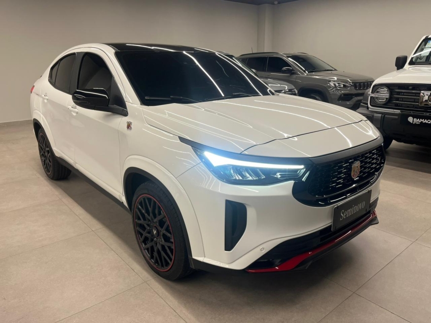 fiat fastback 1.3 turbo 270 flex abarth at6 4p automatico 20252