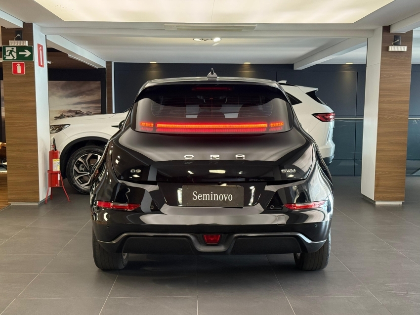 gwm ora 03 48 kw eletrico skin 4p automatico 20244