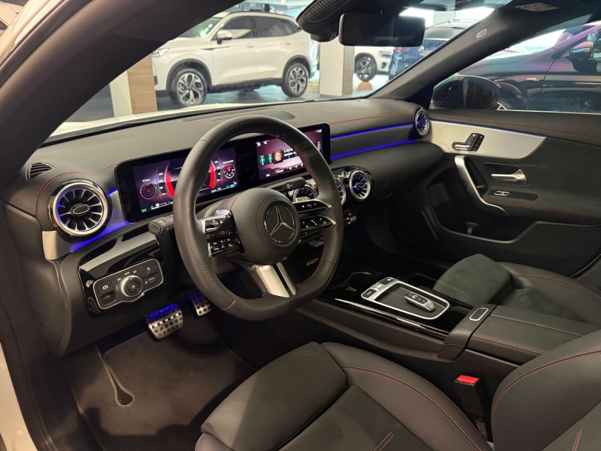 mercedes-benz cla 200 1.3 mhev amg line 7g-dct hibrido 4p automatico 20256