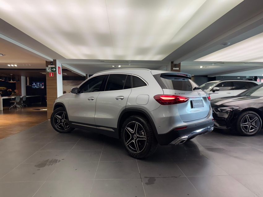 mercedes-benz gla 200 1.3 mhev progressive 7g-dct hibrido 5p automatico 20255