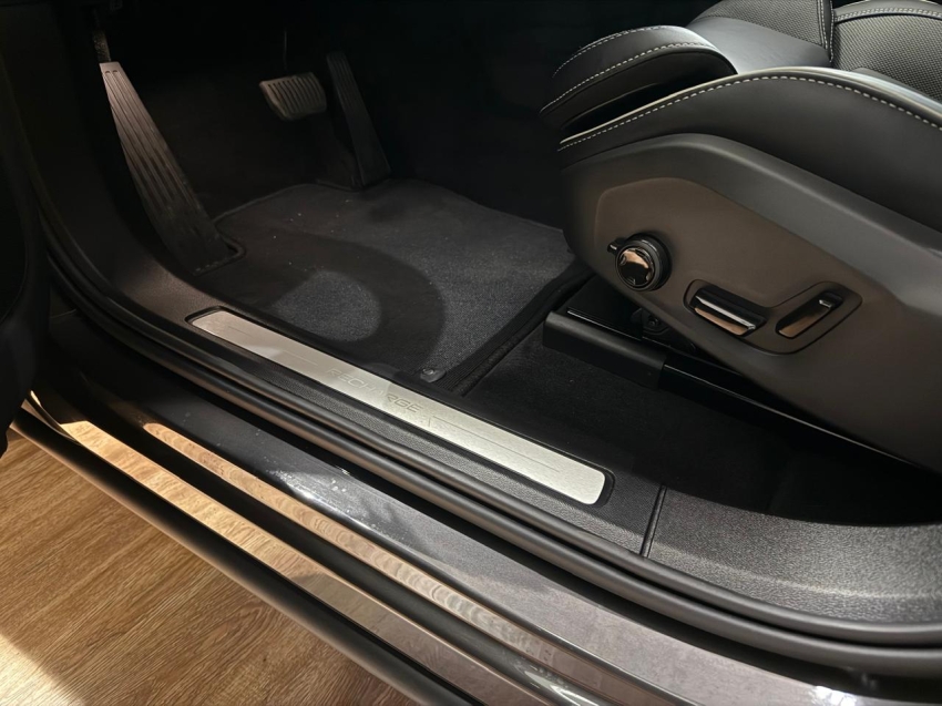 volvo xc60 2.0 t8 recharge ultimate dark awd geartronic hibrido 4p automatico 202410