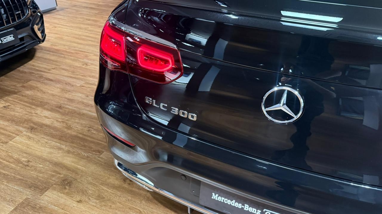 mercedes-benz glc 300 2.0 cgi gasolina coupe amg line 4matic 9g-tronic 4p automatico 202317