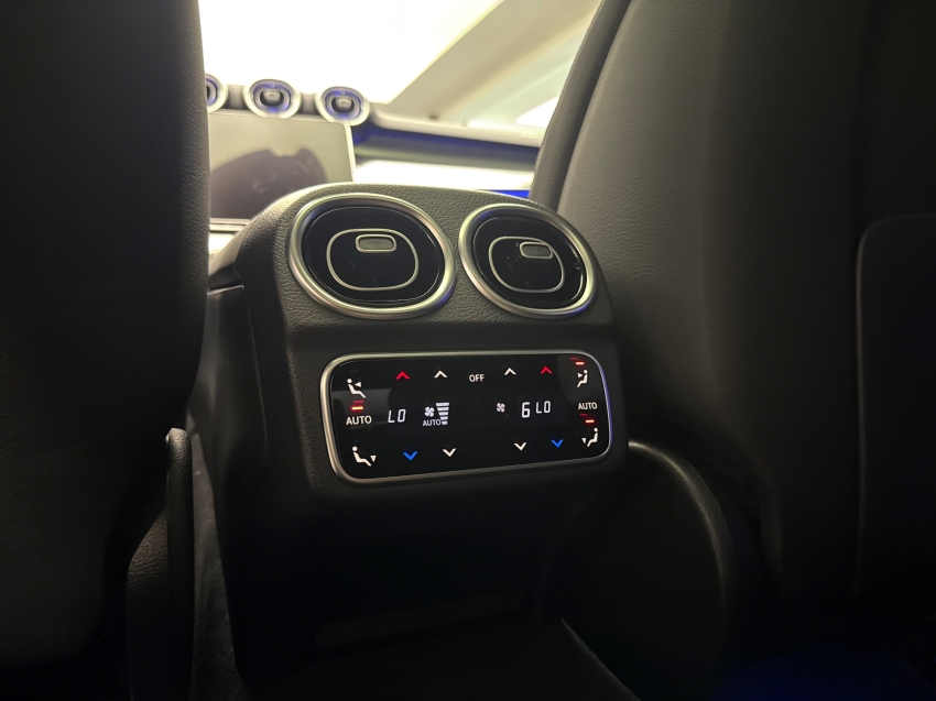 mercedes-benz c 300 2.0 eq boost hibrido amg line 9g-tronic 4p automatico 202513