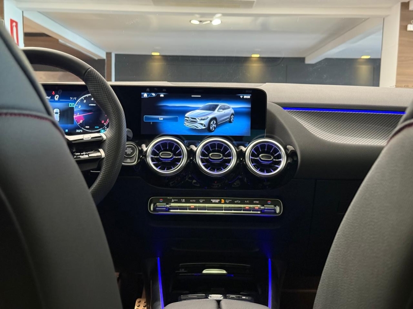 mercedes-benz gla 200 1.3 mhev amg line 7g-dct hibrido 4p automatico 202611