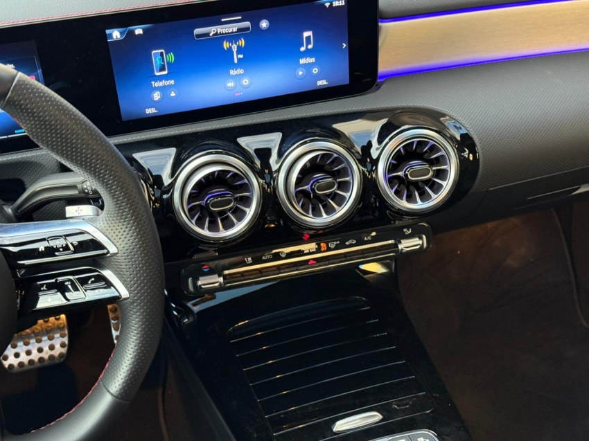 mercedes-benz cla 200 1.3 mhev amg line 7g-dct hibrido 4p automatico 202512