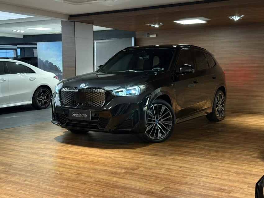 bmw ix1 eletrico xdrive30 m sport 4p automatico 2025