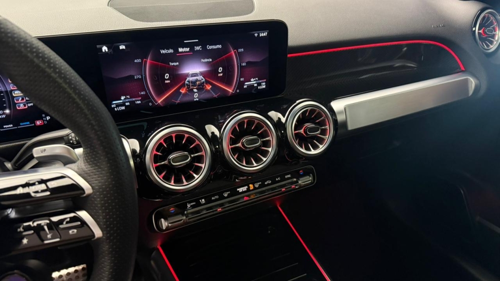 mercedes-benz glb 35 amg 2.0 mhev 4matic speedshift hibrido 4p automatico 202513