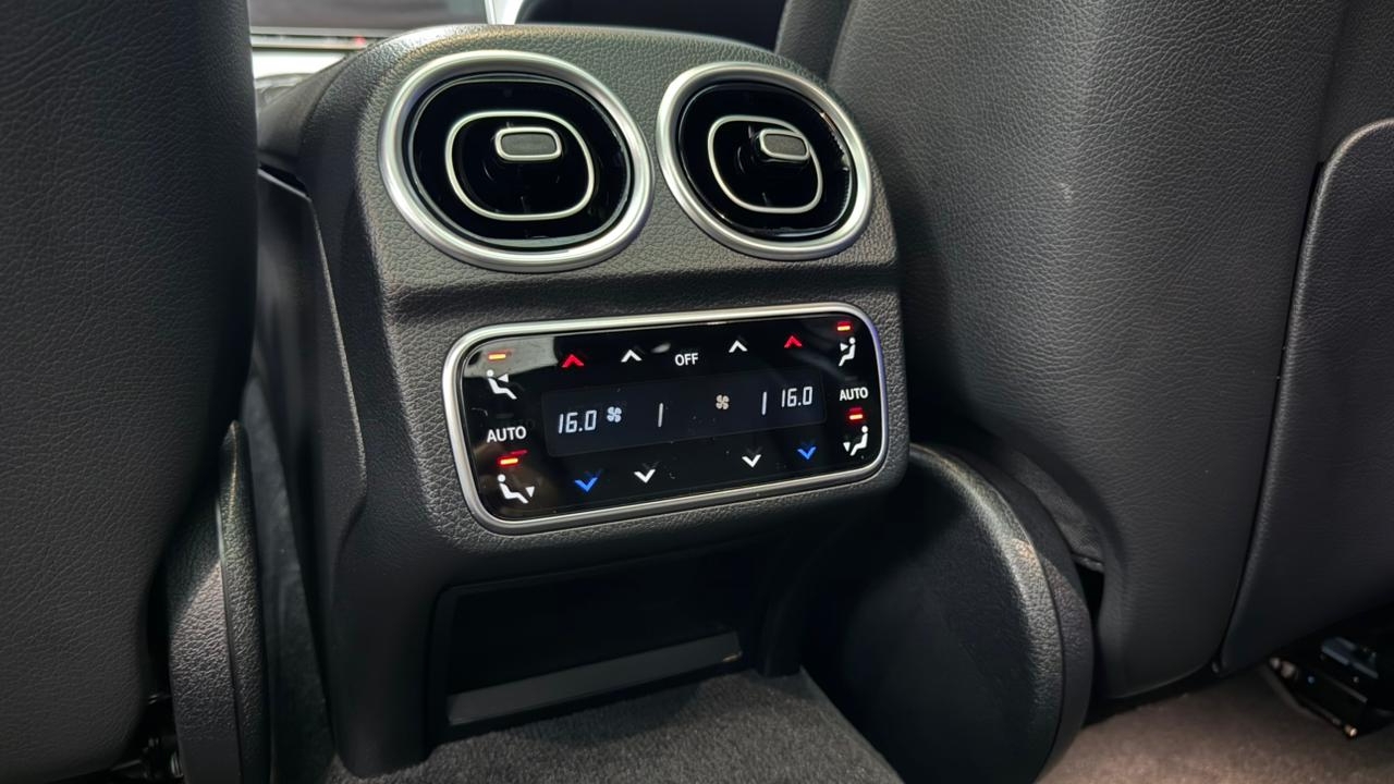 mercedes-benz c 300 2.0 eq boost hibrido amg line 9g-tronic 4p automatico 202410