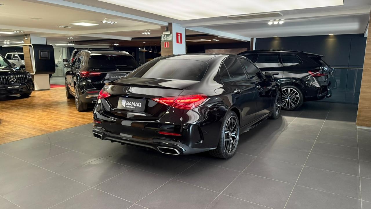 mercedes-benz c 300 2.0 eq boost hibrido amg line 9g-tronic 4p automatico 20243
