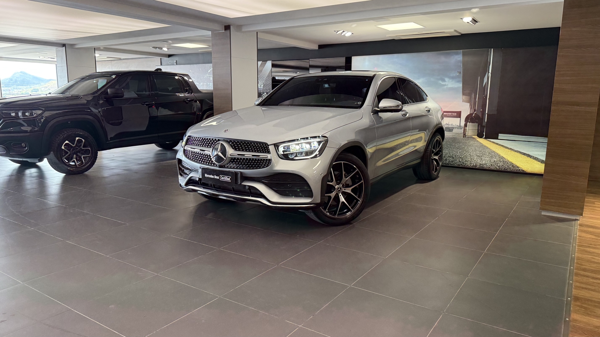 Mercedes-Benz GLC 300 2.0 CGI GASOLINA COUPÉ AMG LINE 4MATIC 9G-TRONIC