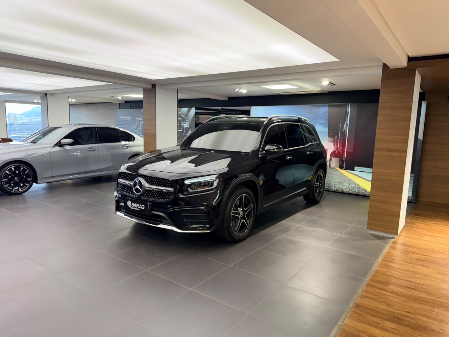 Mercedes-Benz GLB 220 2.0 MHEV AMG LINE 4MATIC 8G-DCT
