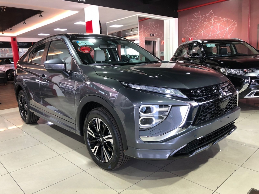 mitsubishi eclipse cross hpe-s 4x2 1.5 gasolina 4p automatico 2024 mitsubishi eclipse cross hpe-s 4x2 1.5 gasolina 4p automatico 2024