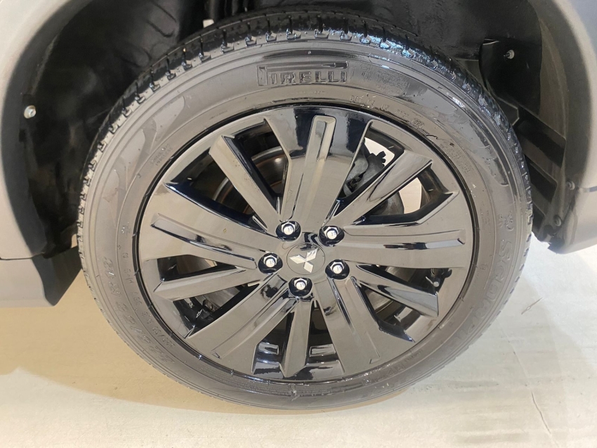 outlander sport hpe awd.