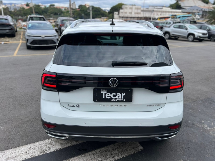 t-cross high