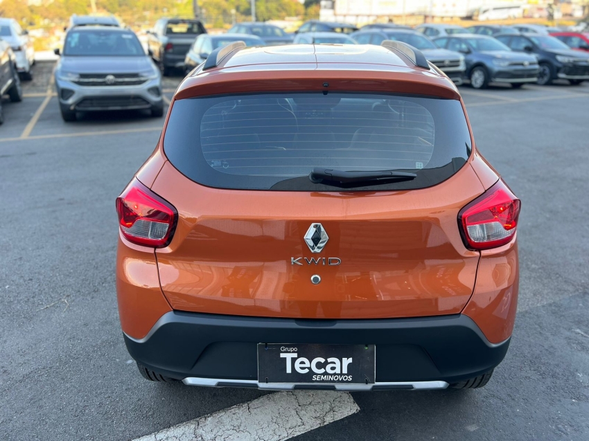 kwid outsider 1.0 2022 manual