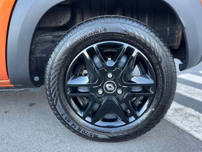 kwid outsider 1.0 2022 manual