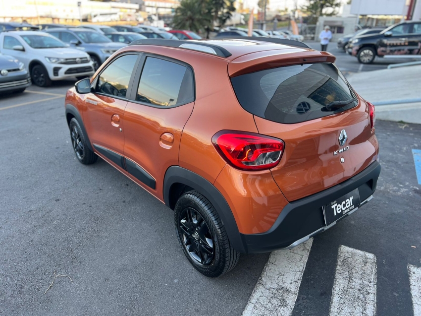 kwid outsider 1.0 2022 manual