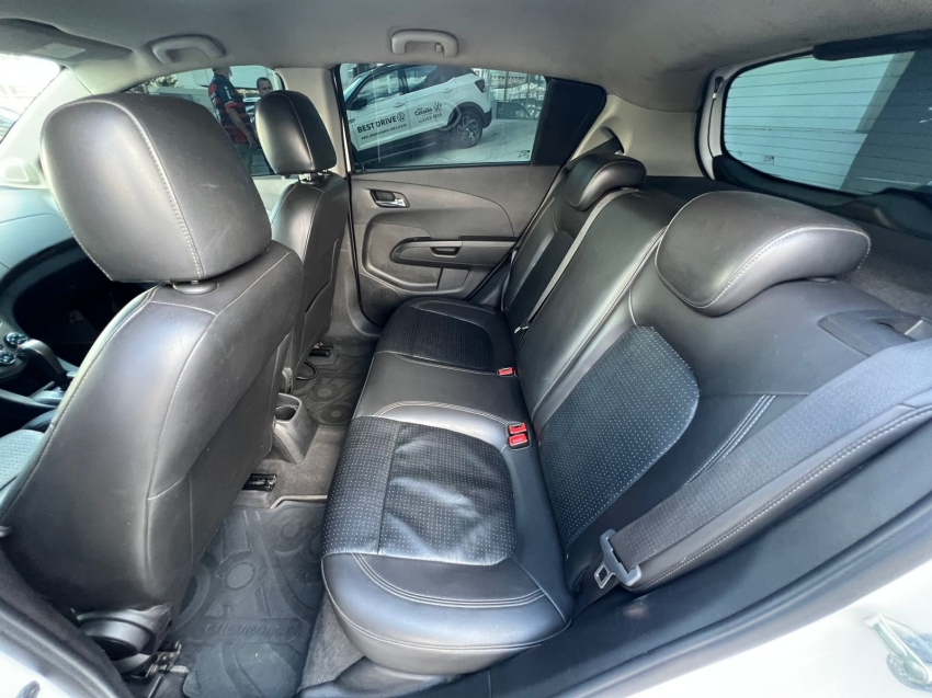 chevrolet sonic 1.6 automatico