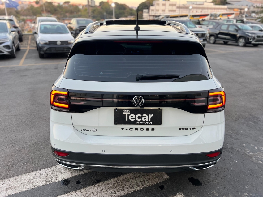 t-cross highline 1.4 250 tsi - 2024 t-cross highline 1.4 250 tsi - 2024