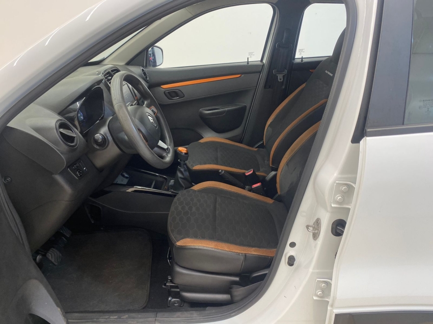 kwid outsider 1.0 20229