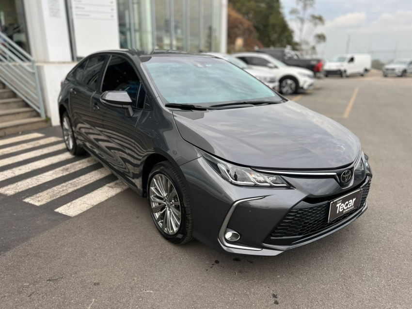 corolla xei 2.0 automatico 2024