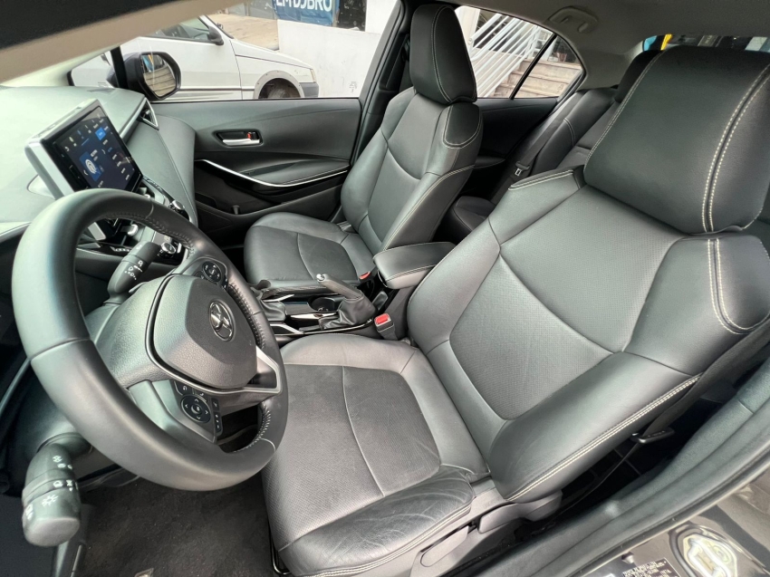 corolla xei 2.0 automatico 2024
