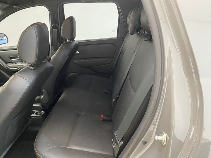 oroch outsider 1.3 cvt flex11