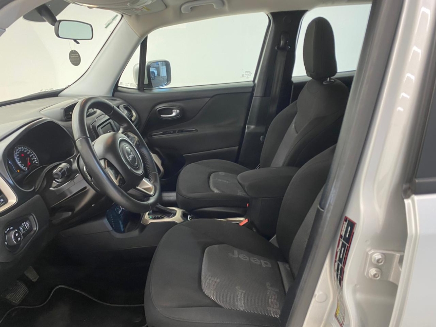 renegade longitude 1.8 aut - 20178