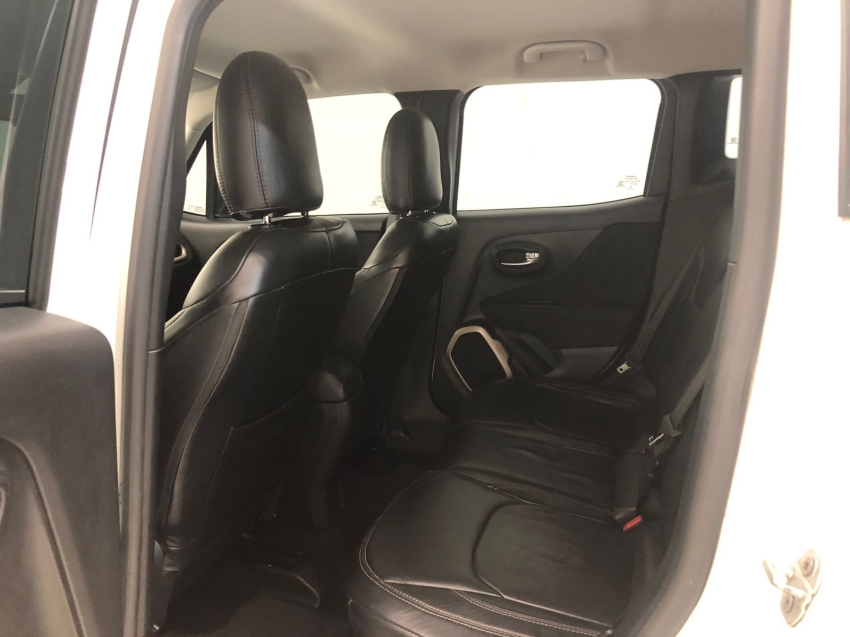 renegade sport at 201810