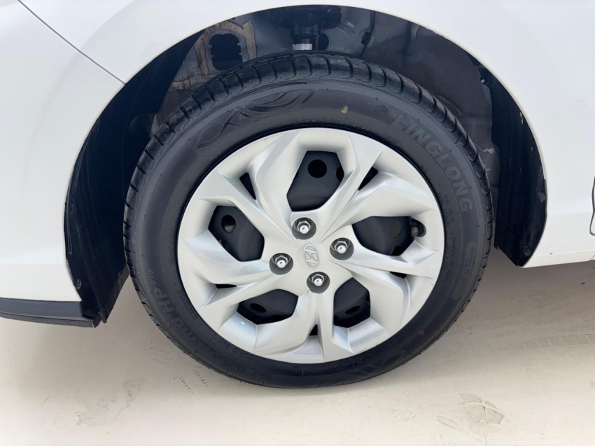 hyunday hb20s 1.0 confort plus11