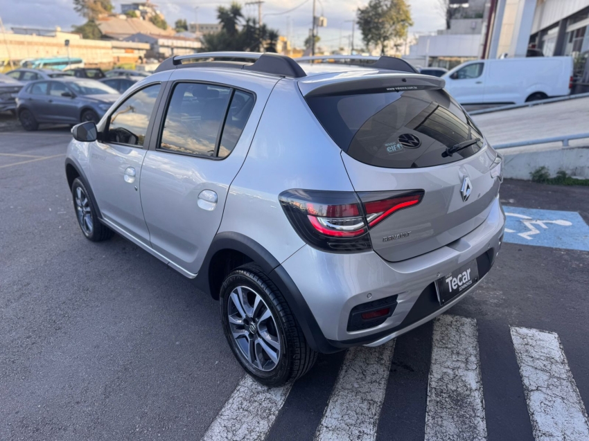 renault sandero stepway 1.65
