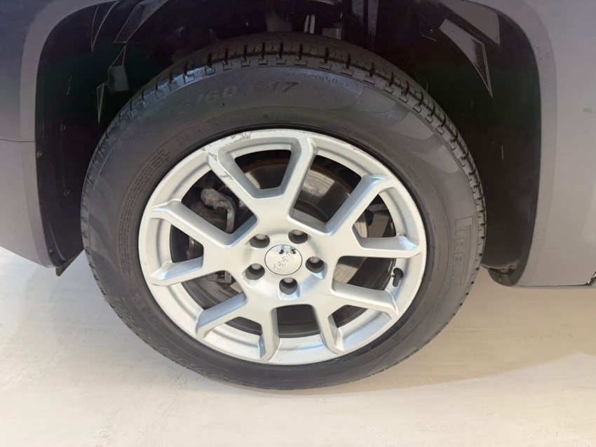 renegade sport at 201912