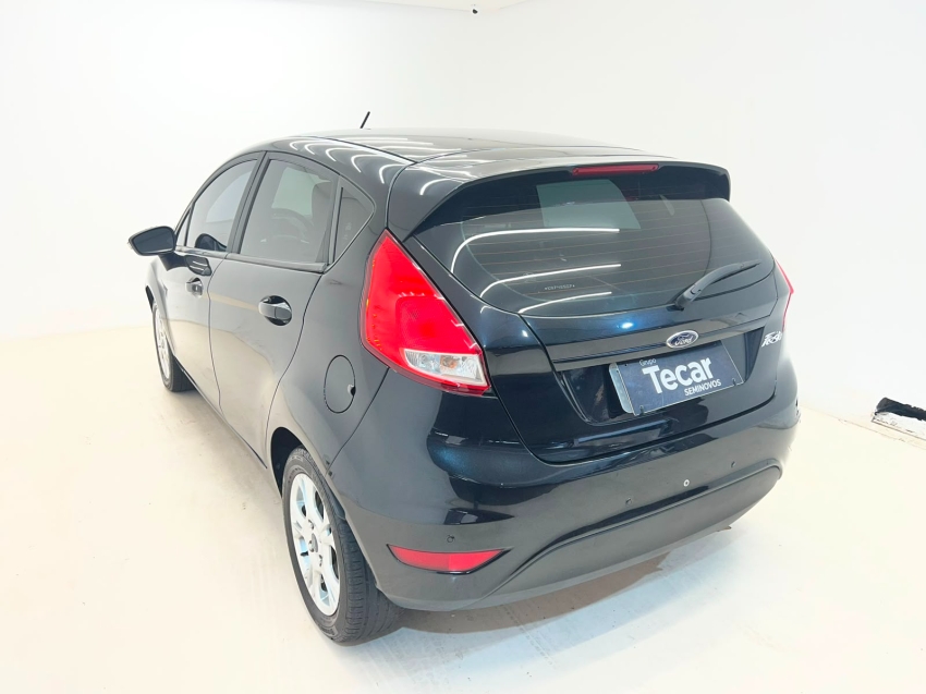 fiesta se 1.6 aut 20143