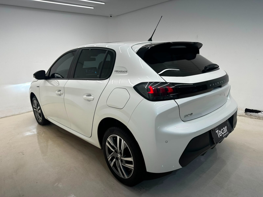 peugeot 208 griffe 1.6 at flex3