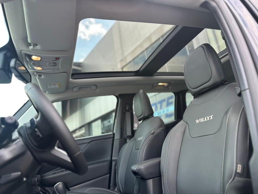 jeep willys renegade 4x4 20258