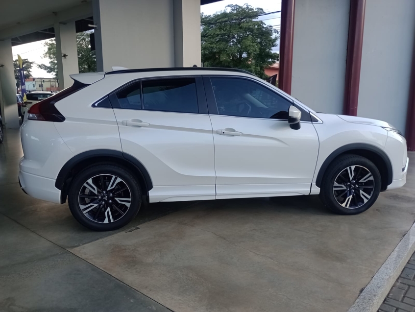 mitsubishi eclipse cross 1.5 mivec turbo gasolina hpe-s s-awc cvt 4p automatico 2023 mitsubishi eclipse cross 1.5 mivec turbo gasolina hpe-s s-awc cvt 4p automatico 2023