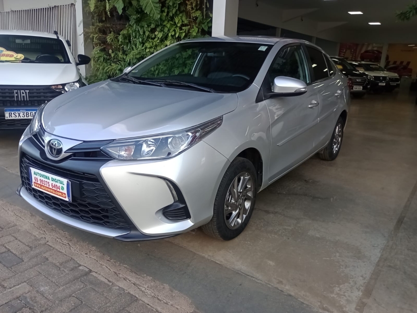 toyota yaris 1.5 16v flex sedan xs connect multidrive 4p automatico 2023