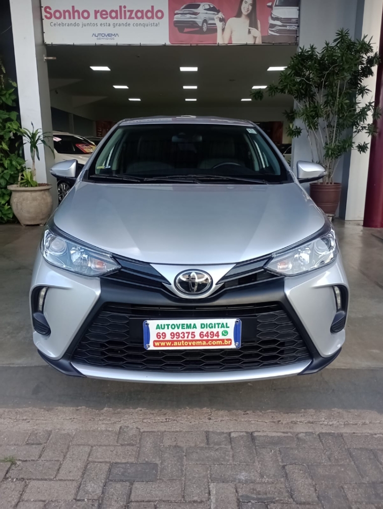 toyota yaris 1.5 16v flex sedan xs connect multidrive 4p automatico 2023 toyota yaris 1.5 16v flex sedan xs connect multidrive 4p automatico 2023