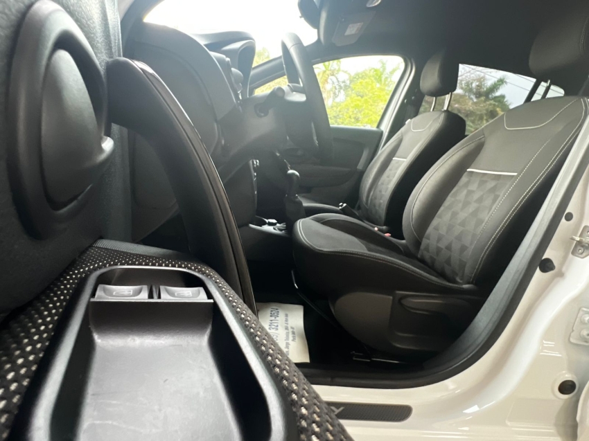 renault sandero 1.0 12v sce flex stepway zen manual 4p 2024 renault sandero 1.0 12v sce flex stepway zen manual 4p 2024