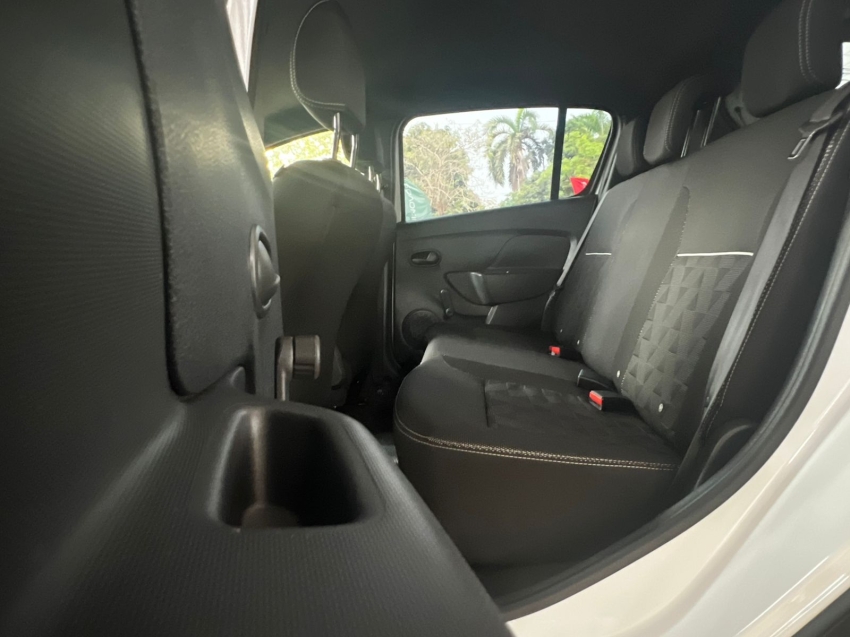 renault sandero 1.0 12v sce flex stepway zen manual 4p 2024 renault sandero 1.0 12v sce flex stepway zen manual 4p 2024