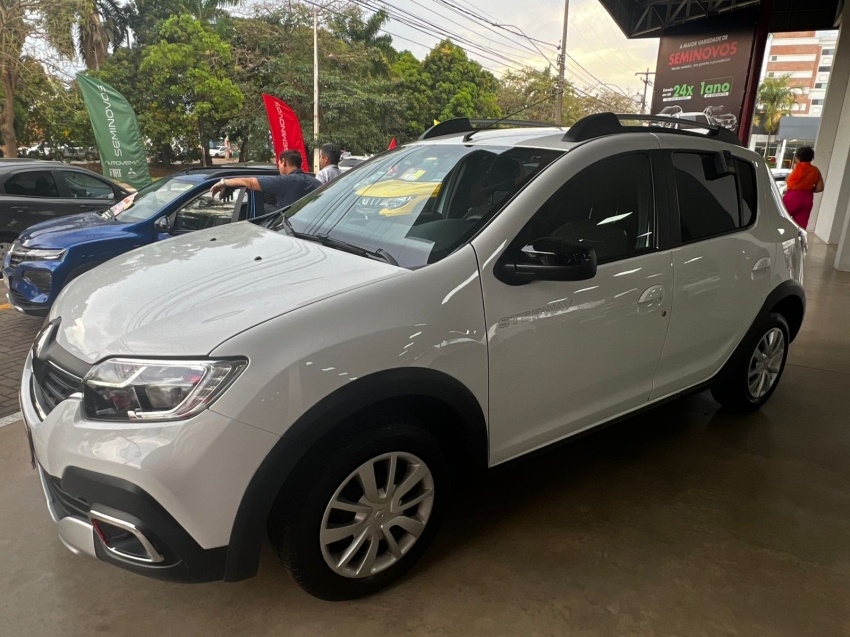 renault sandero 1.0 12v sce flex stepway zen manual 4p 2024 renault sandero 1.0 12v sce flex stepway zen manual 4p 2024