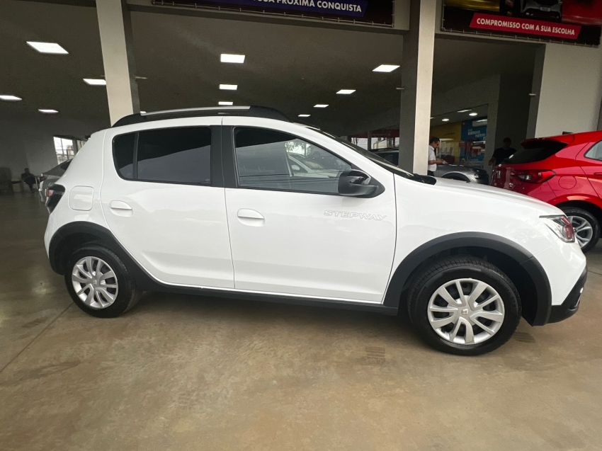 renault sandero 1.0 12v sce flex stepway zen manual 4p 2024 renault sandero 1.0 12v sce flex stepway zen manual 4p 2024