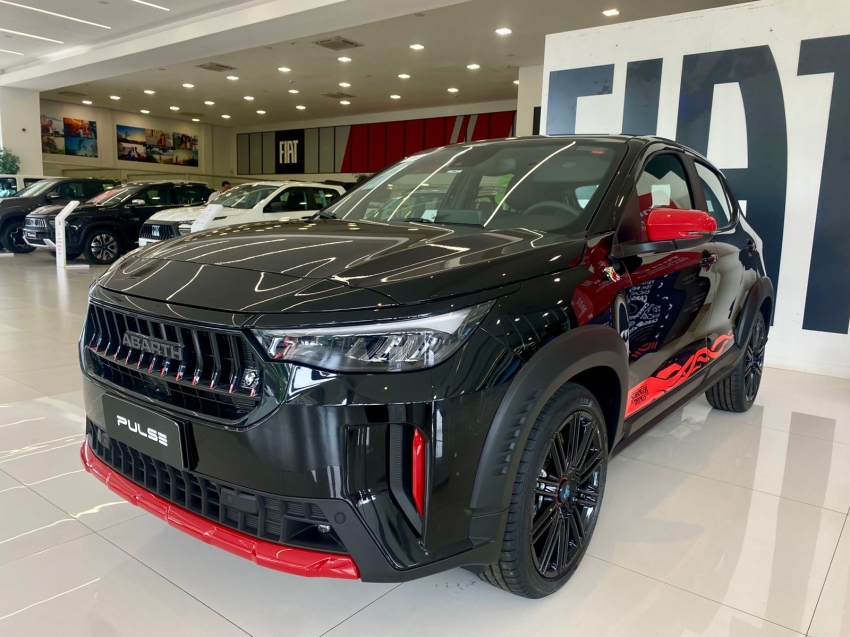 pulse abarth 1.3 t4 at6 flex6