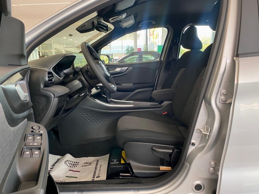 fiat fastback audace t200 hybrid flex at8